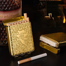 Charger l&#39;image dans la galerie, Boite à cigarettes originale sur la table